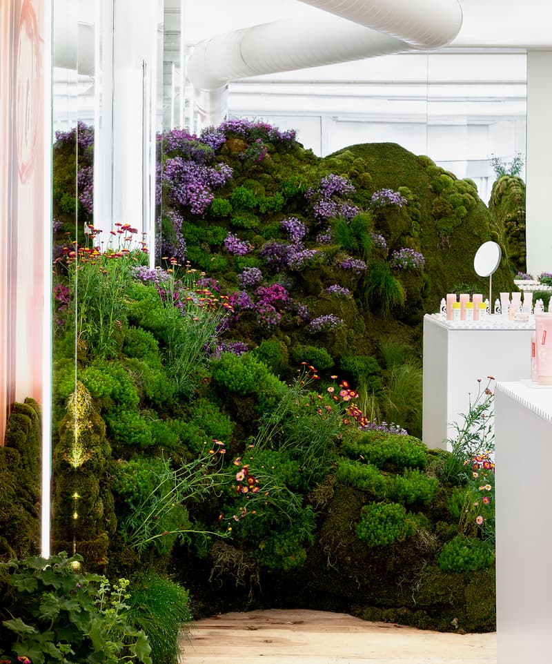 Glossier Seattle Pop-up Interior Makeup Skincare Beauty Emily Weiss Garden Grass Flowers