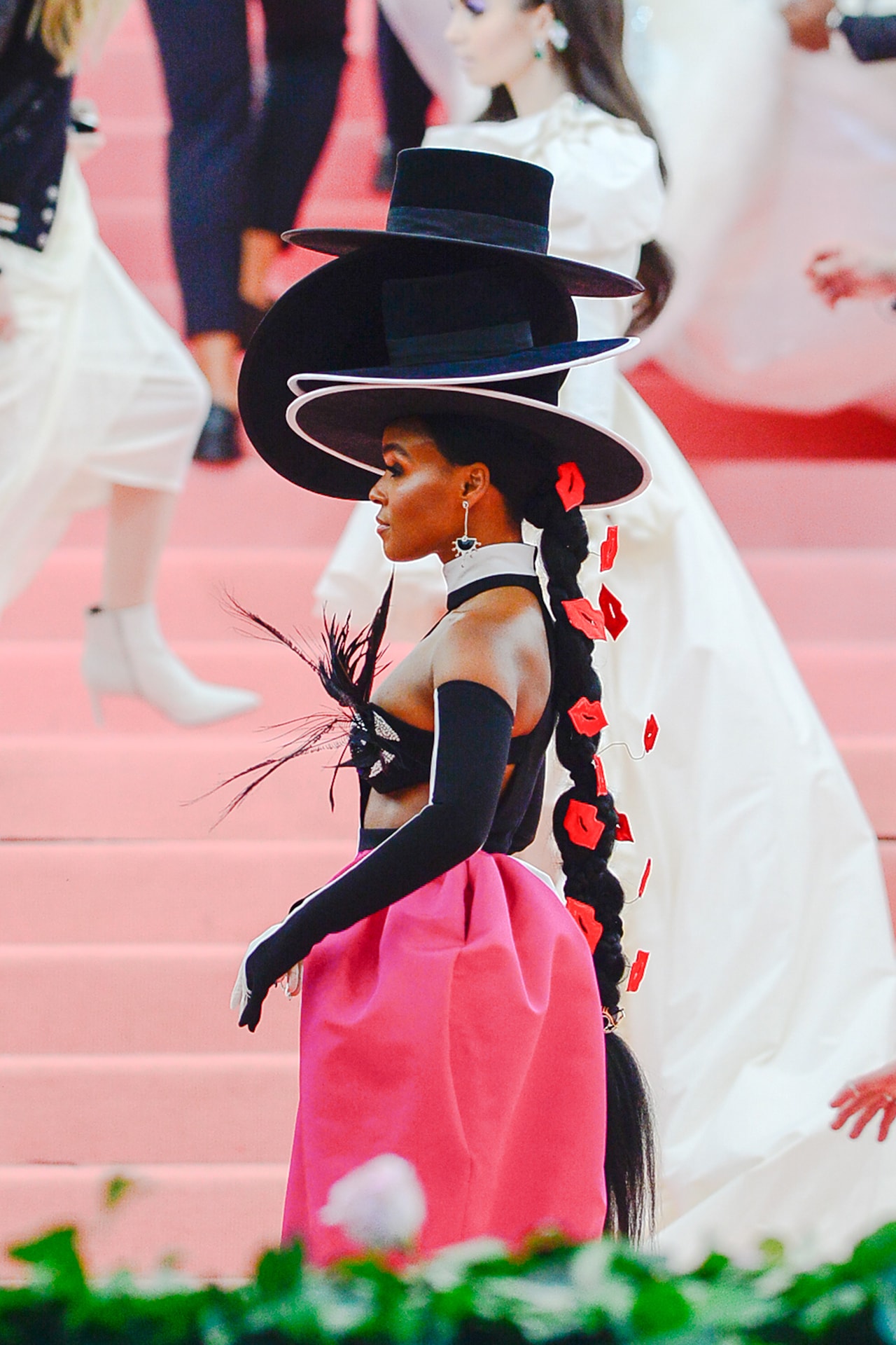 Janelle Monae Hair Hairstyle Met Gala 2019 Red Carpet Camp Notes on Fashion Kiss Lips Ponytail Hats