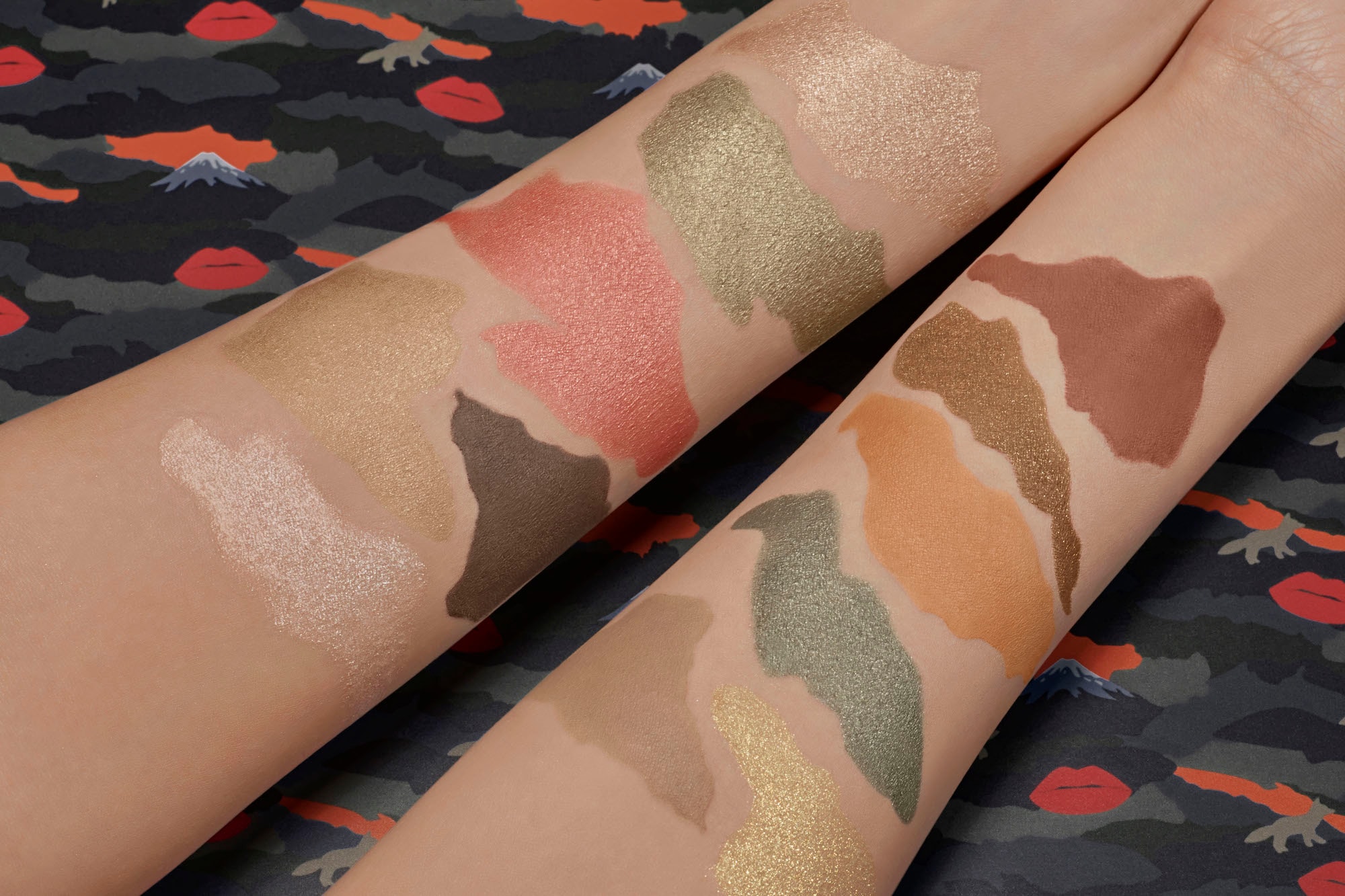 Maison Kitsune x Shu Uemura Makeup Collaboration Release Eyeshadow Palette Lipstick Lipgloss Beauty Swatches