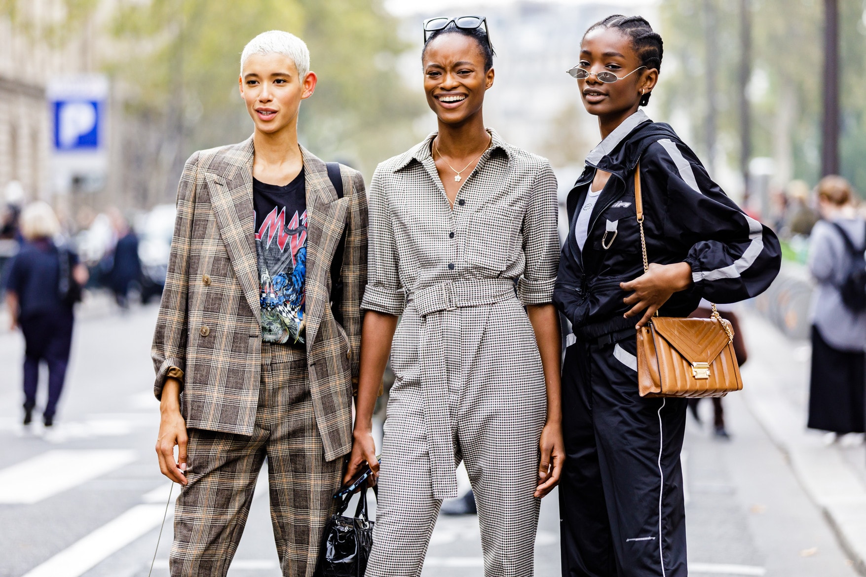 Paris Fashion Week Spring Summer 2019 Streetstyle Jacket Grey Black Bag Brown