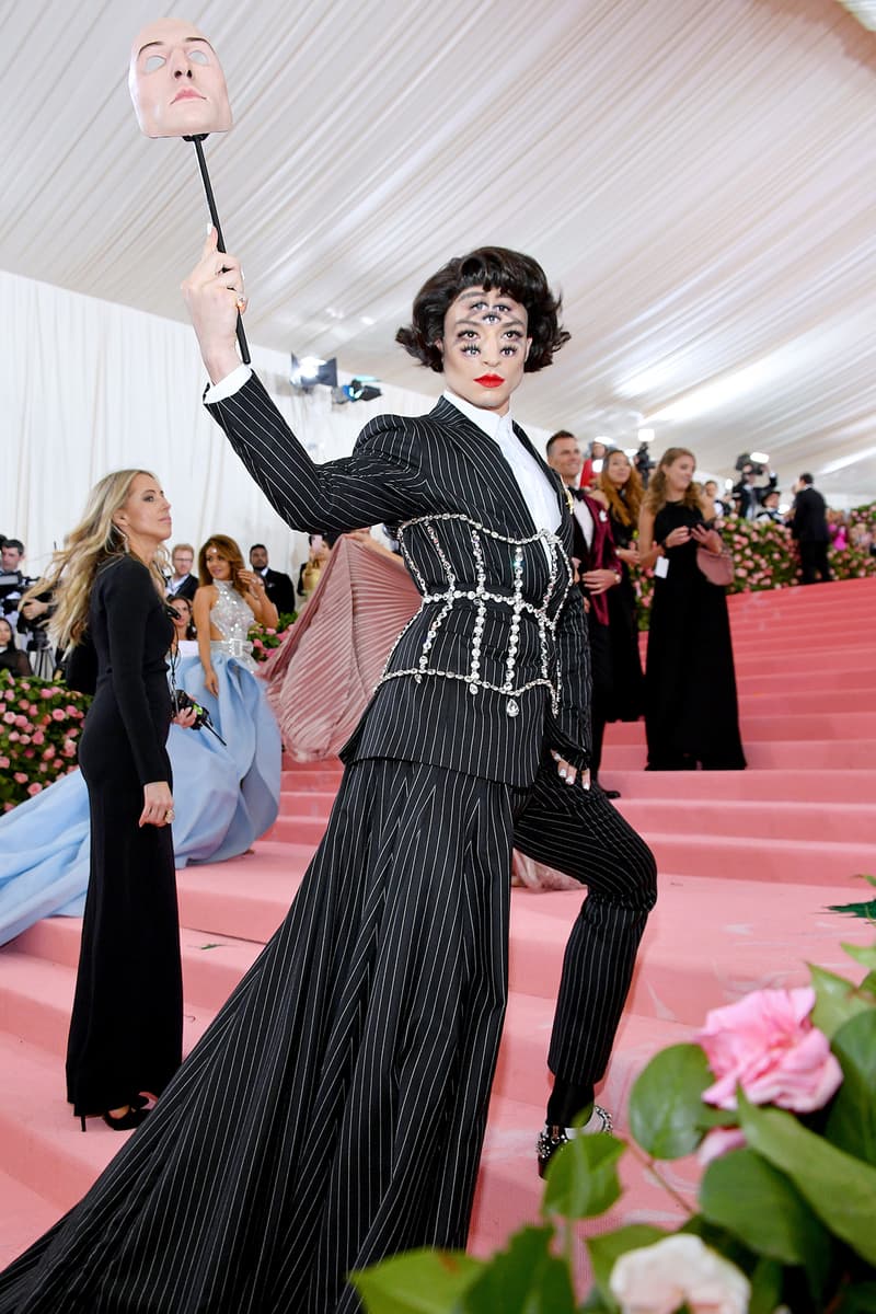 Ezra Miller Eyes Makeup Burberry Suit Met Gala 2019 Red Carpet Camp Notes on Fashion