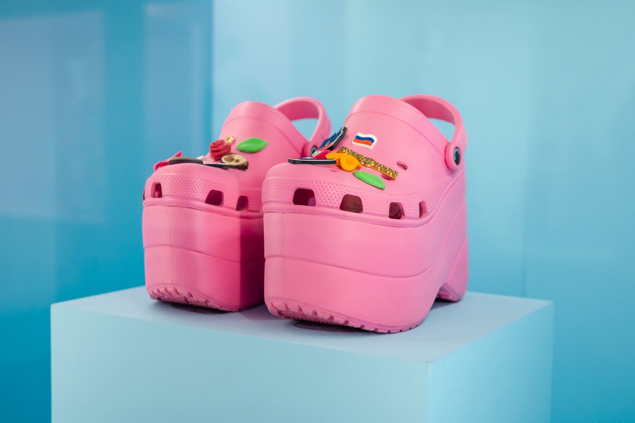 Metropolitan Museum of Art Spring 2019 Camp Notes on Fashion Exhibition Balenciaga Croc Platforms Pink