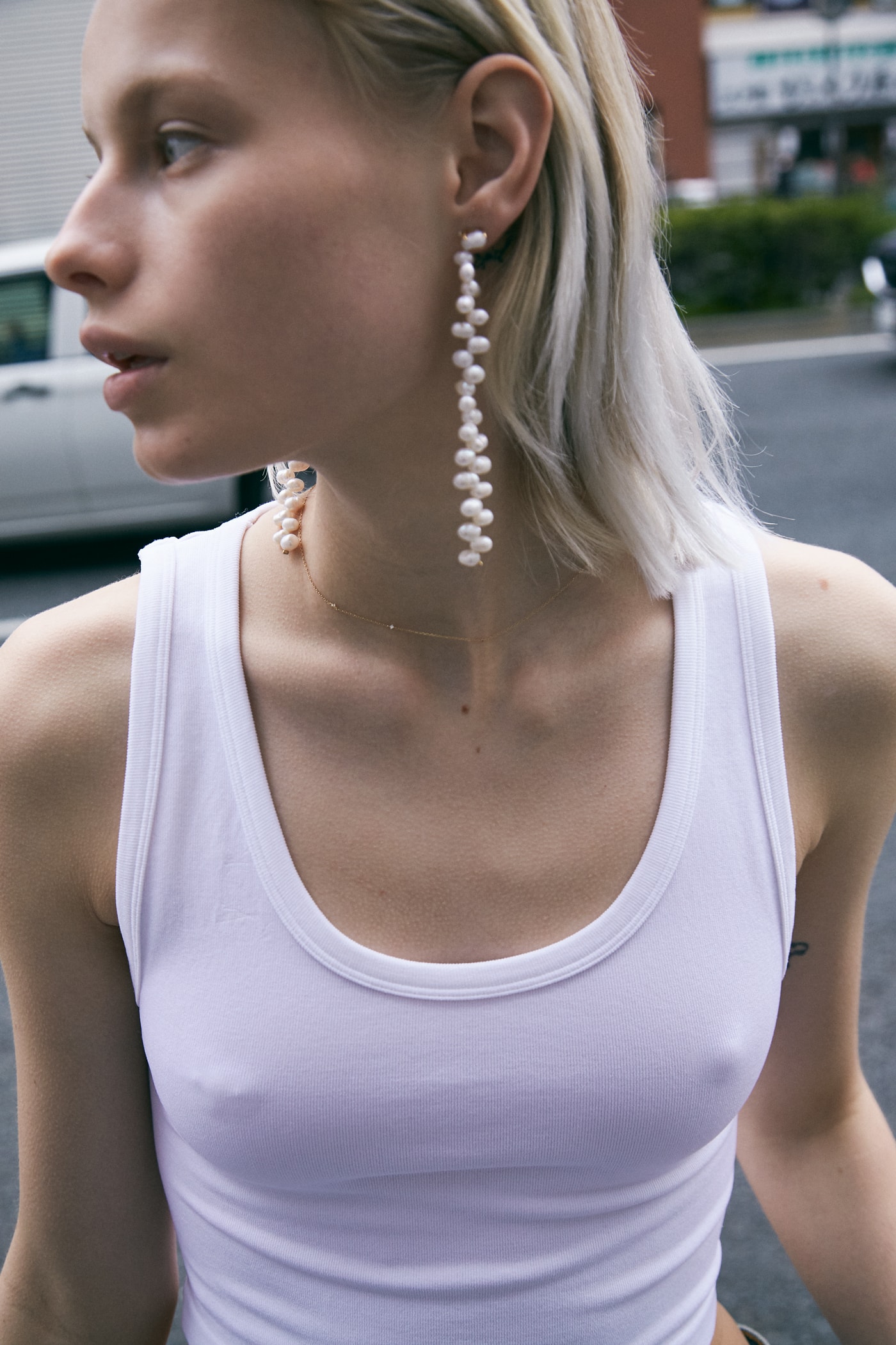Numbering Spring Summer 2019 Lookbook Pearl Earrings White