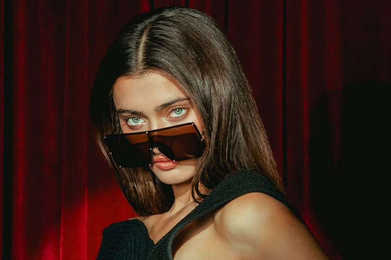 Vera Wang Puts a Spotlight on Futuristic Frames for SS19