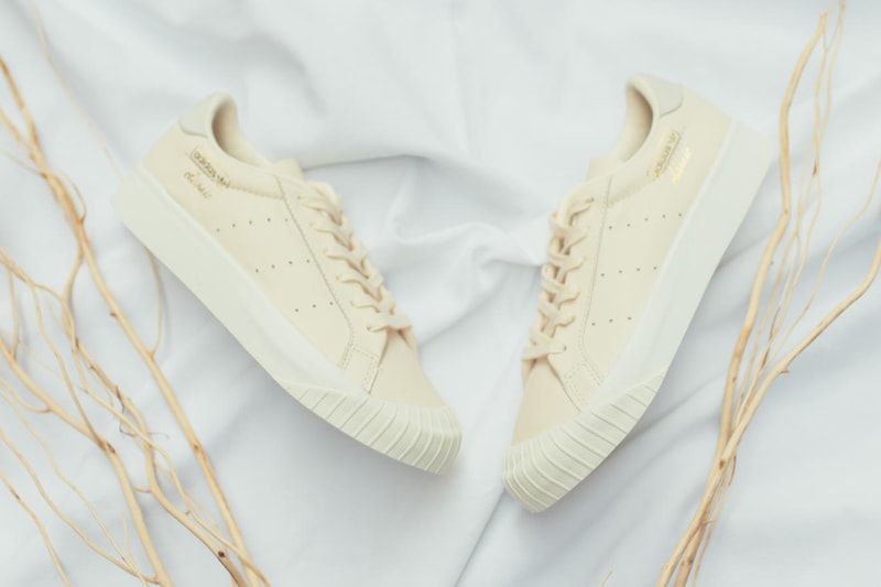 Palacio de los niños deslealtad vitalidad adidas Originals Everyn Cream & White Sneakers | Hypebae