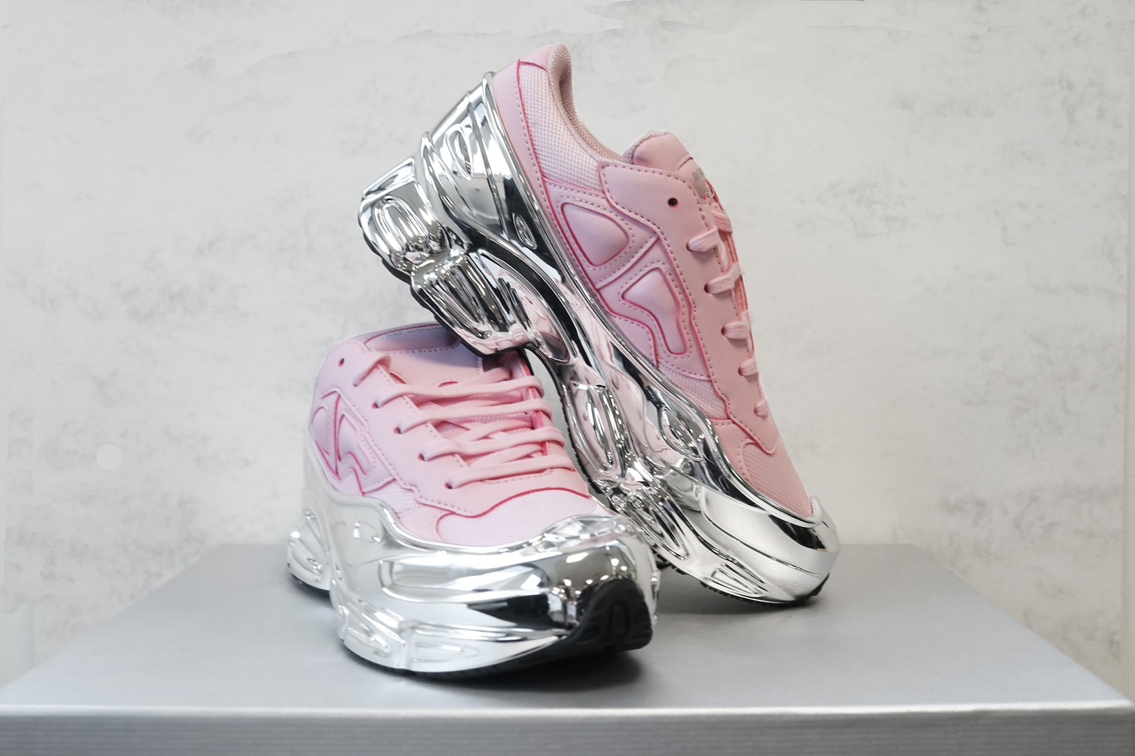 adidas originals Raf Simons RS Ozweego pastel Pink Metallic Mirror Silver Sole Sneakers Trainers