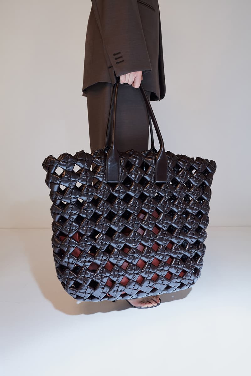 bottega veneta pre spring 2020 lookbook daniel lee leather bag