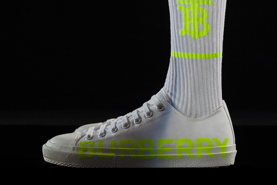 burberry shoes neon