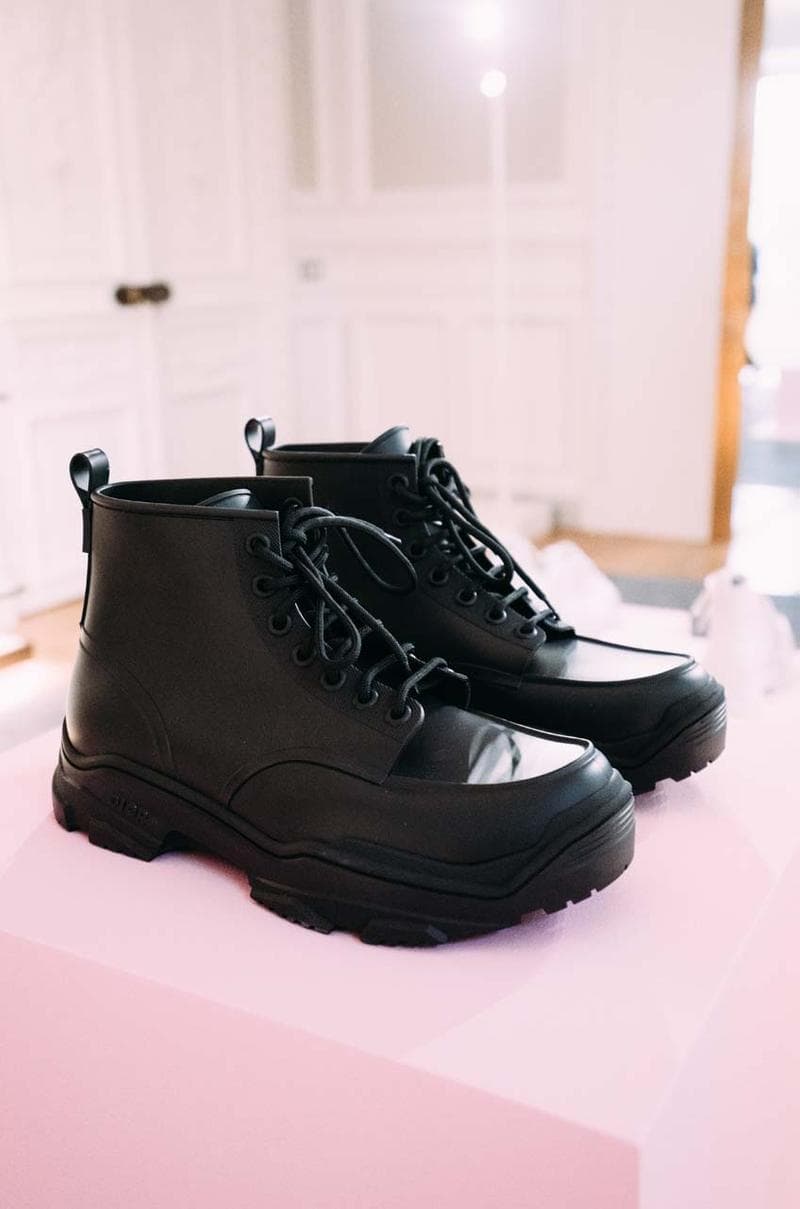 dior menswear kim jones paris rimowa collaboration yoon ambush daniel arsham sneaker trainers saddle bag