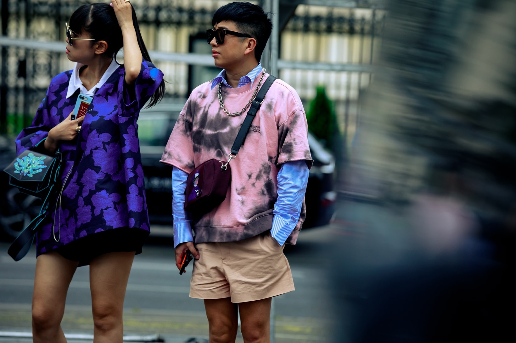 Paris Fashion Week Men's Spring Summer 2020 Street Style Shirts Purple Pink Blue Shorts Tan