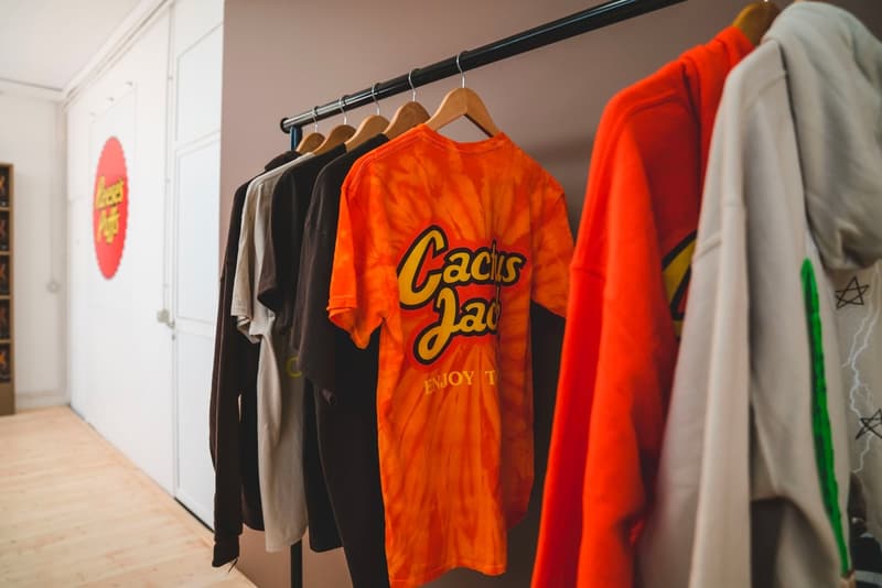 Travis Scott Reese's Puff Paris Pop Up Shop Hoodies T Shirts Black Orange Tan