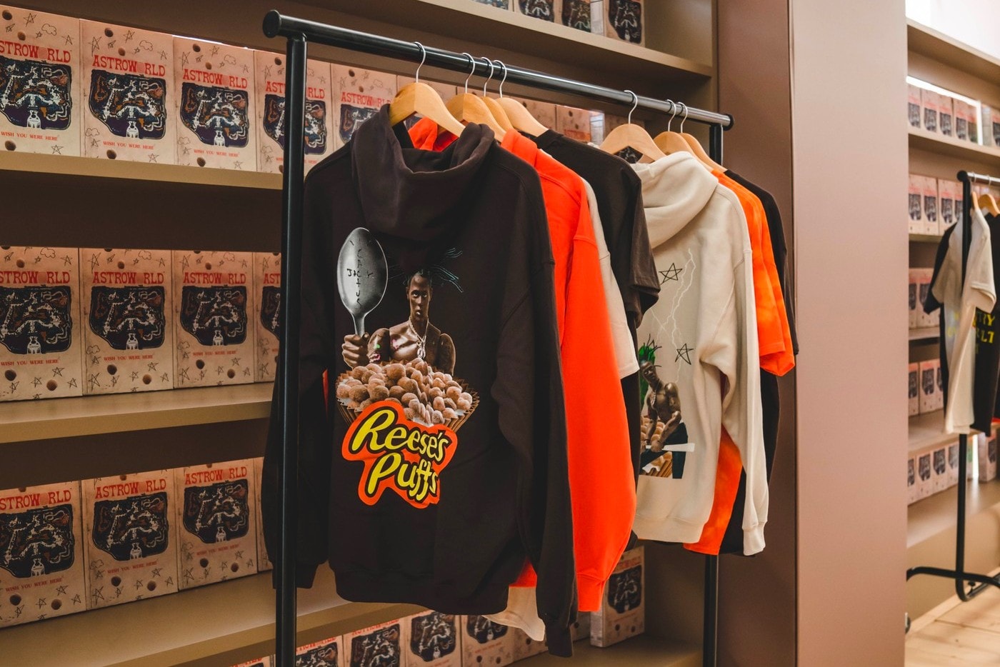 Travis Scott Reese's Puff Paris Pop Up Shop Hoodies T Shirts Black Orange Tan