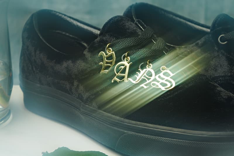 Vans Era Crushed Velvet Gold Logo Charms Nameplate Black