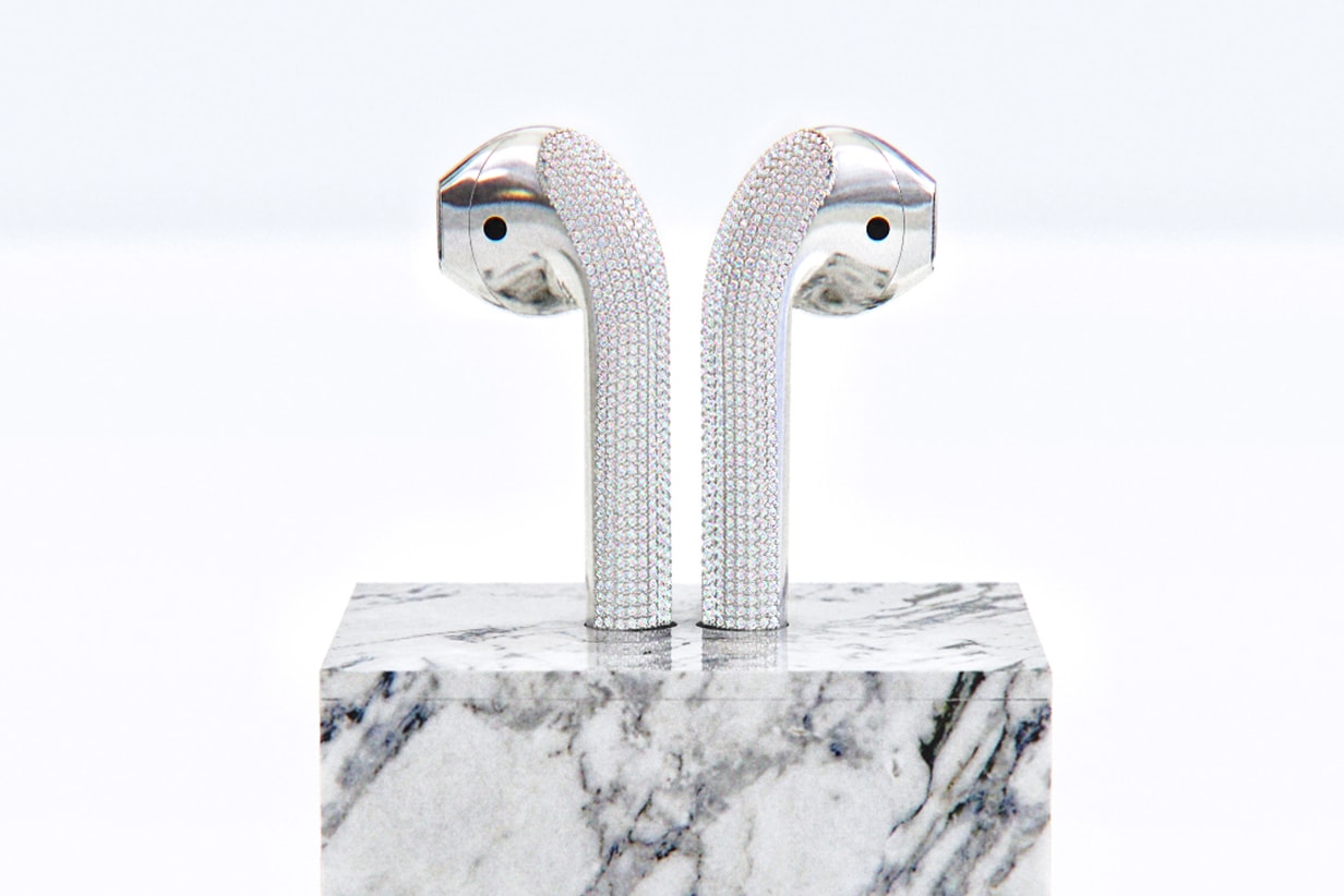 ian delucca diamond gold apple airpods marble charger