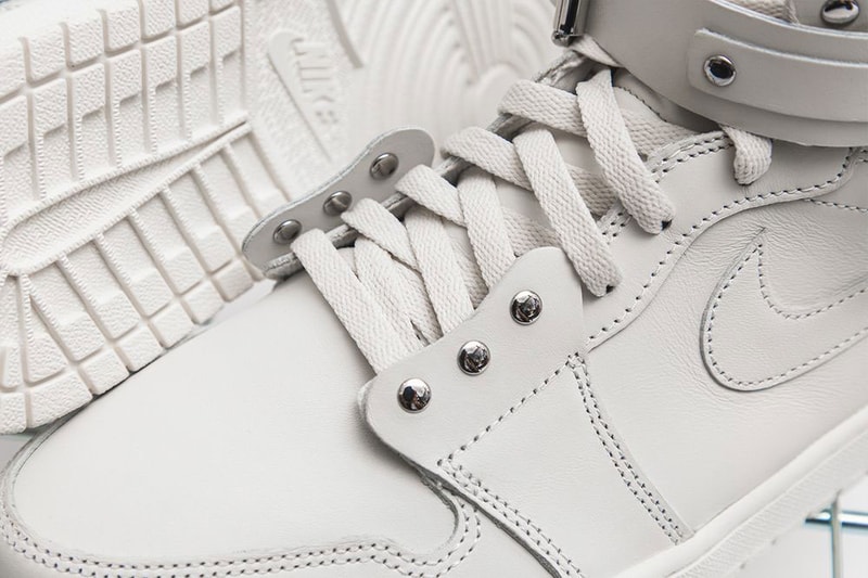 COMME des GARÇONS Nike Air Jordan 1 Retro High Black White Metal Sneaker