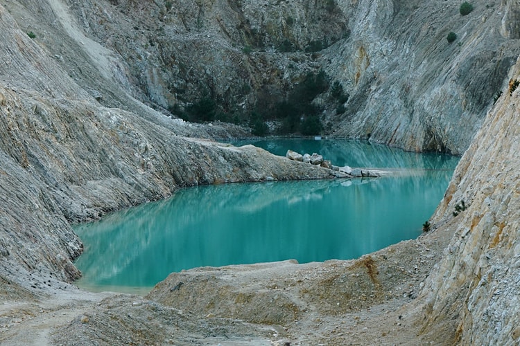 This Beautiful Photo Spot in Spain is Actually a Toxic Waste Dump