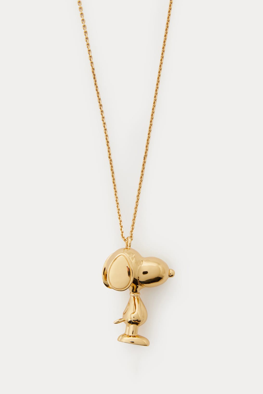 snoopy gold pendant