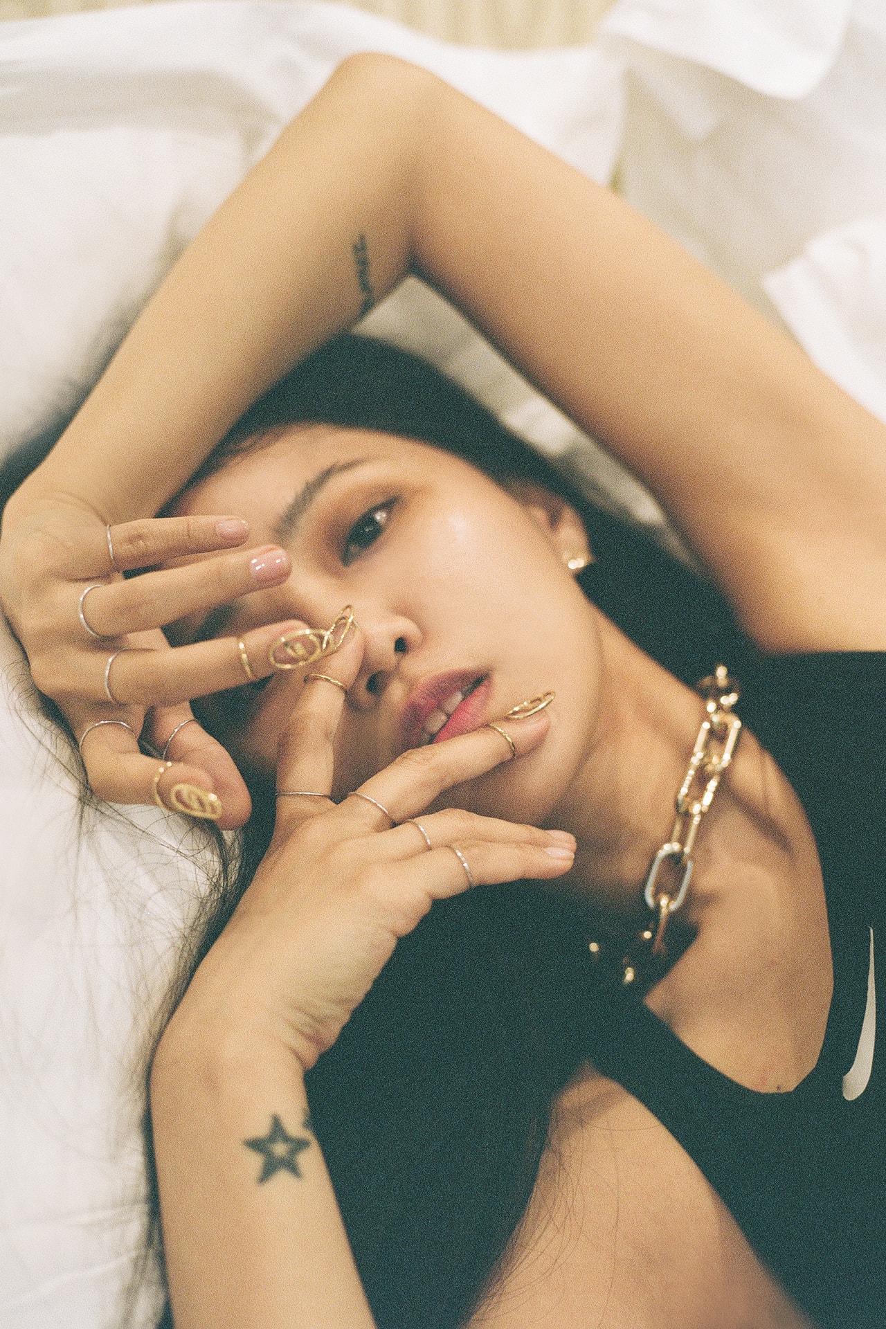 Unistella Celebrity Nail Artist Korea Korean K-Beauty K-Pop Blackpink Art Manicure Manicurist Jewelry Nike Gold Rings