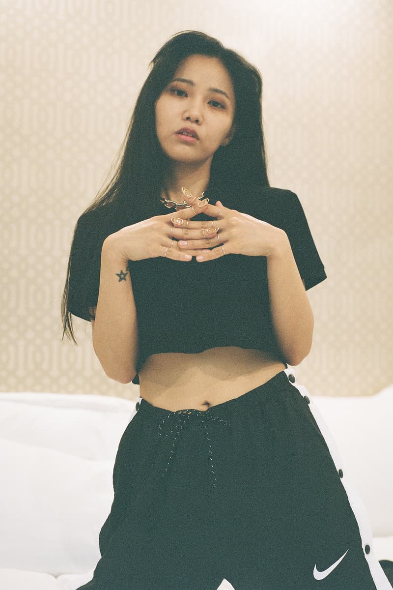 Unistella Celebrity Nail Artist Korea Korean K-Beauty K-Pop Blackpink Art Manicure Manicurist Jewelry Nike Gold Rings