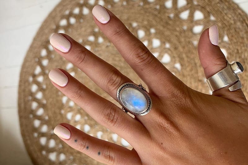 5 Things You Need to Know About Dip Powder Nails