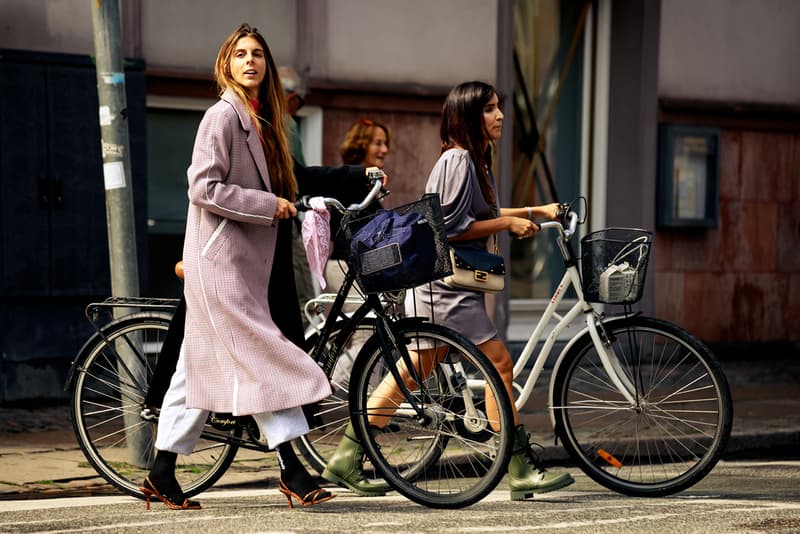 bottega veneta diagonal panelled belt item CPHFW Spring Summer 2020 Street Style SS20 Influencers Bike