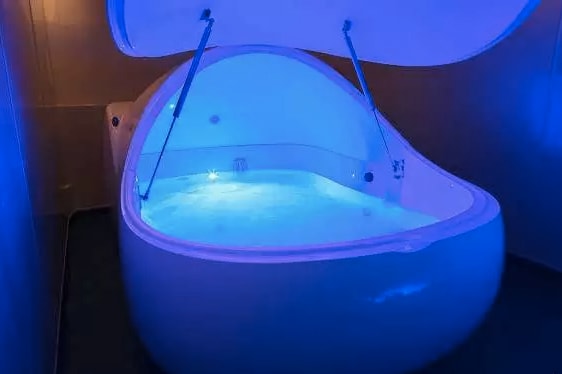 I Tried Floating to Help Me With Stress and Sleep, Here's What Happened