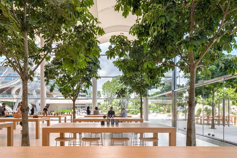 apple miami new store aventura mall jony ive foster partners usa interior design architecture