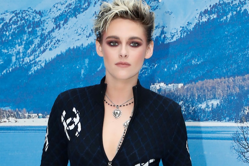 Kristen Stewart Rocks Long Hair and Sparkles at Chanel's Métiers d