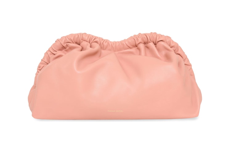 Mansur Gavriel Just Released a Coral Version of the Cloud Clutch