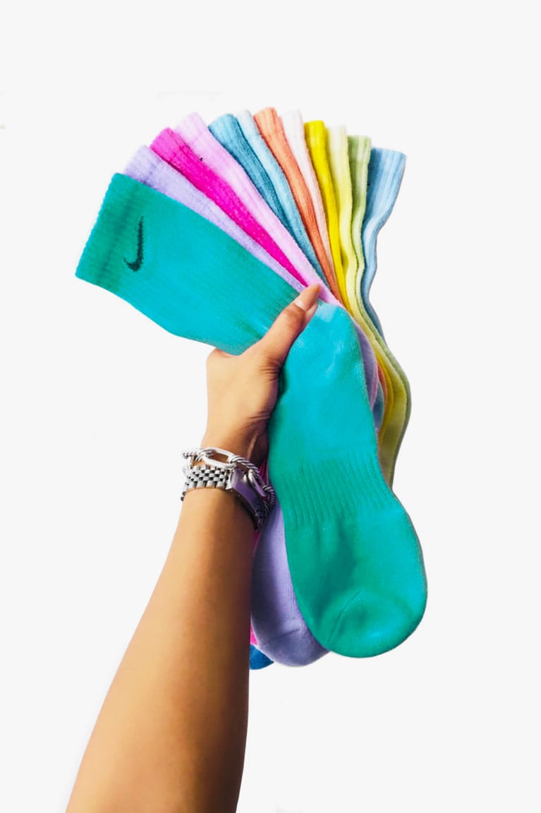 nike tie dye crew socks