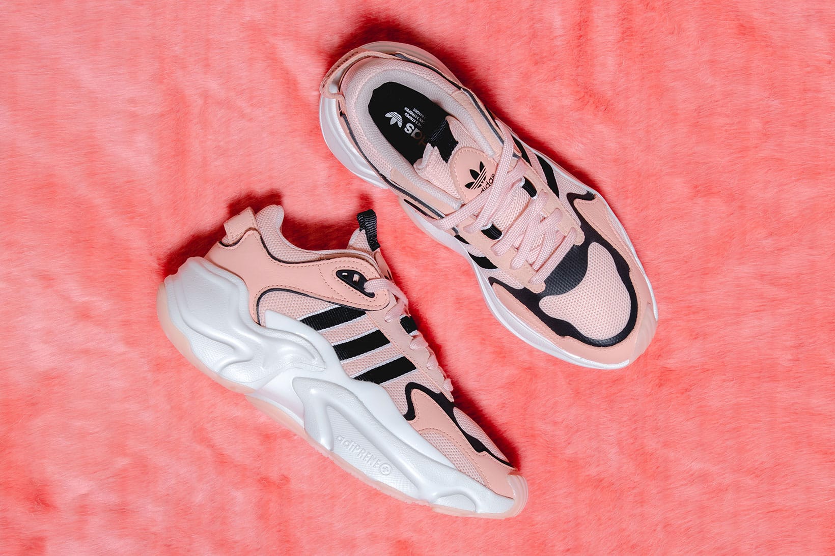 adidas magmur runner glow pink
