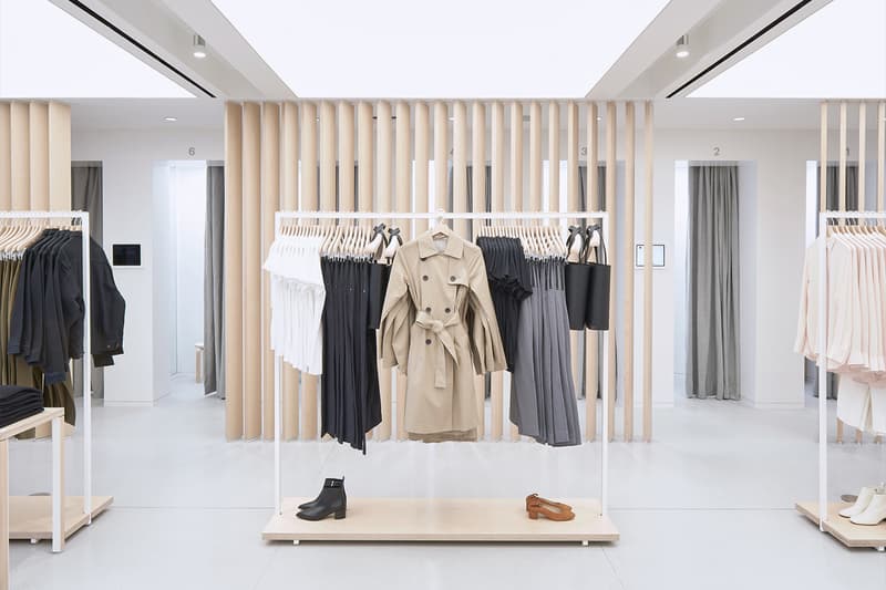 everlane williamsburg new york city store interior shopping