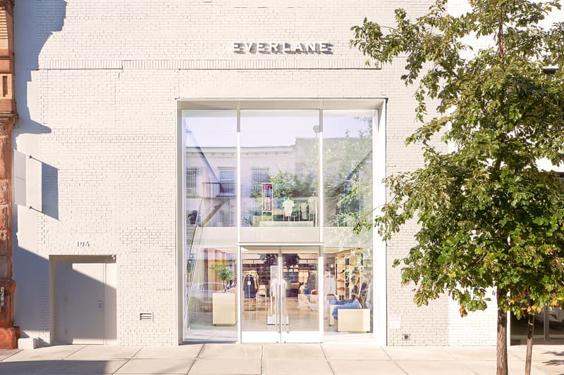 everlane williamsburg new york city store interior shopping