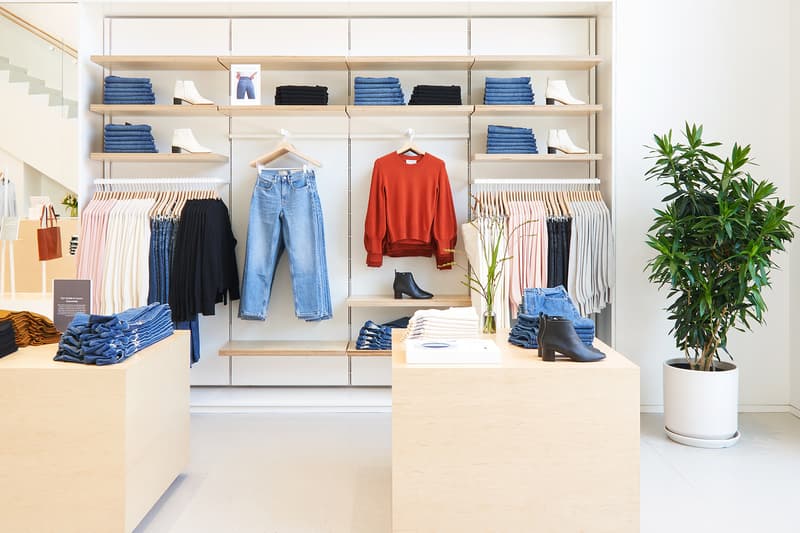 everlane williamsburg new york city store interior shopping