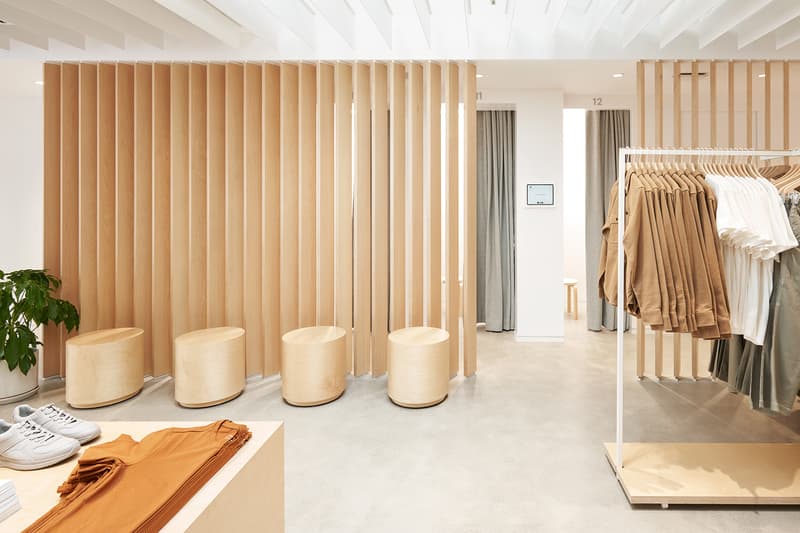 everlane williamsburg new york city store interior shopping