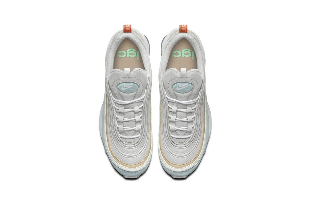 International Girl Crew X Nike Air Max Sneakers Hypebae International Girl Crew X Nike Air Max Sneakers Hypebae