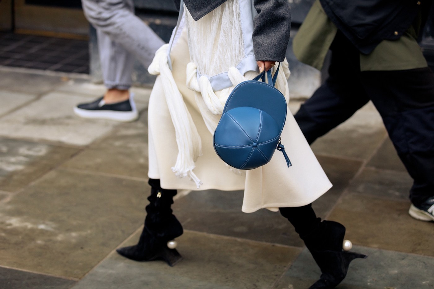 London Fashion Week Street Style Best Accessories Bags Jewelry Gucci JW Anderson Burberry Gelareh Mizrahi