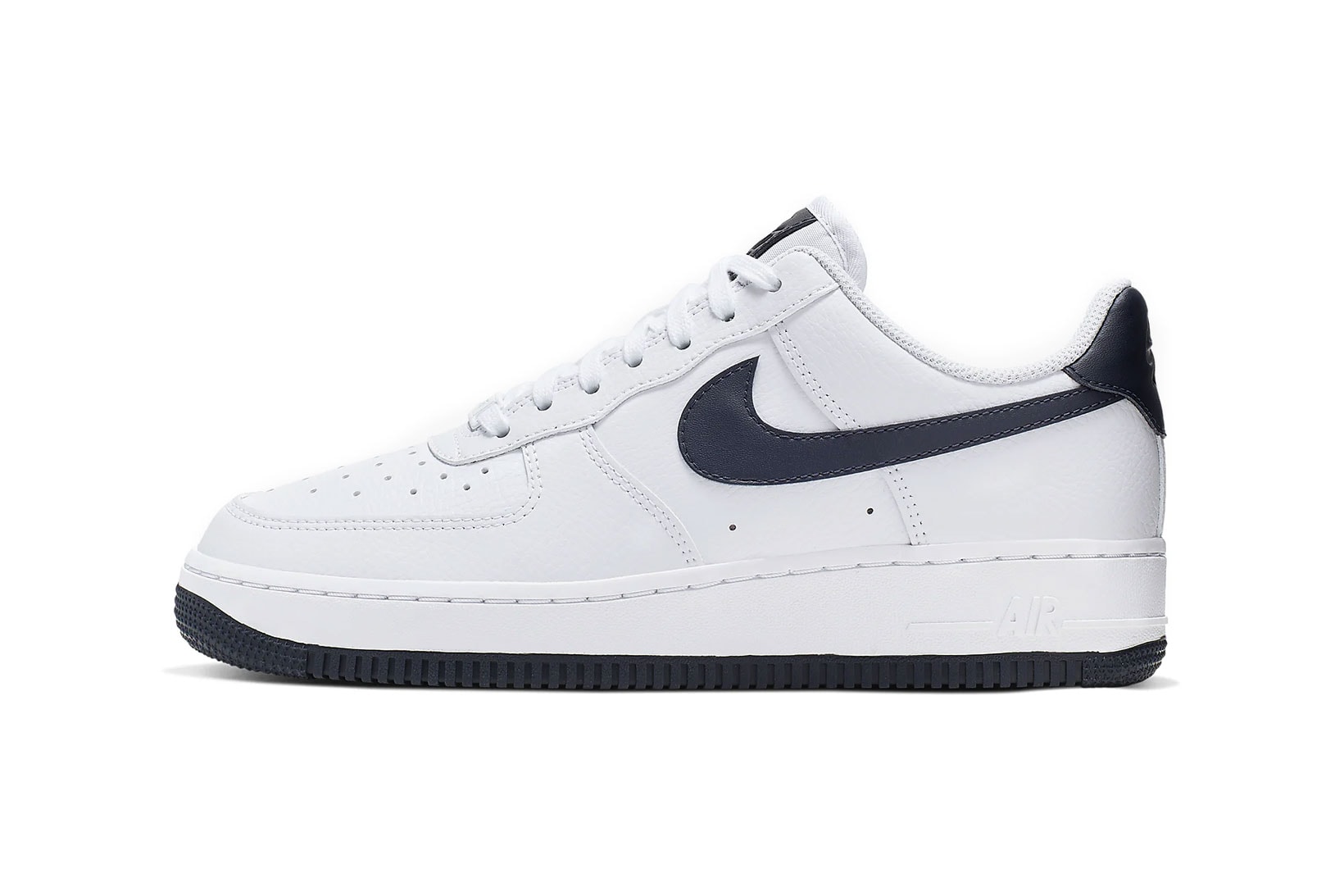 Nike Air Force 1 '07 LV8 sneakers in navy and brown
