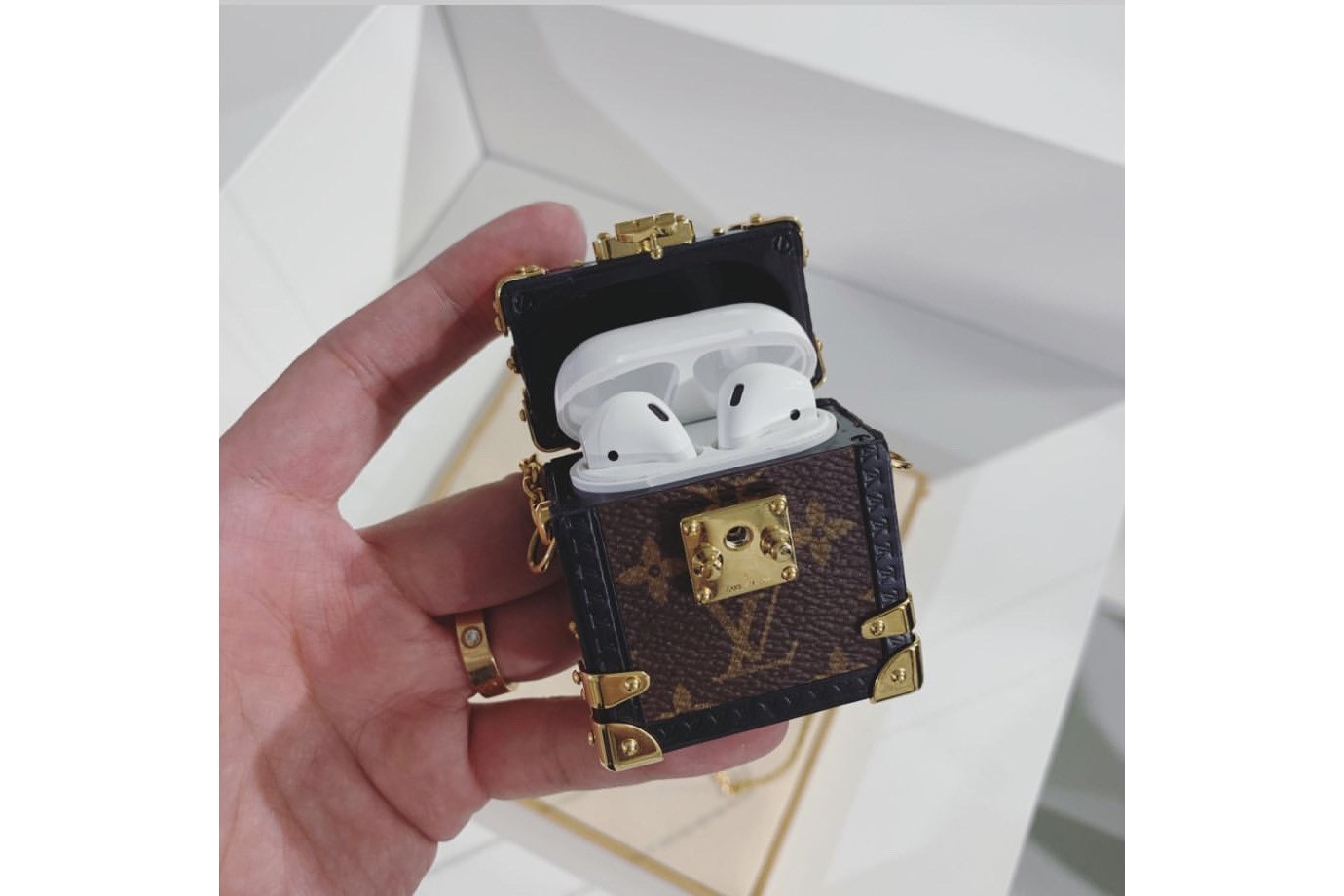 Louis Vuitton Apple AirPods Trunk Case Necklace