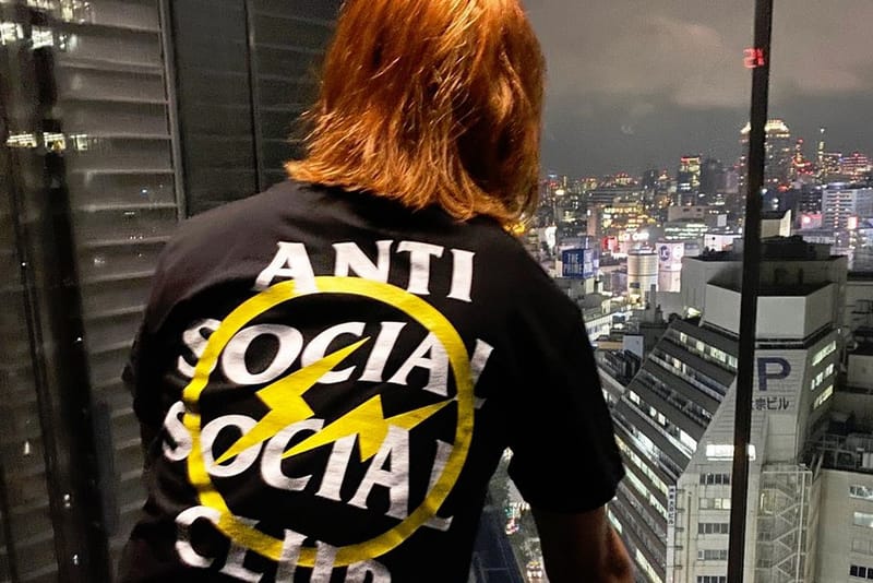 大特価人気ANTI SOCIAL SOCIAL CLUB ×Fragment Tシャツ/カットソー(半袖/袖なし)