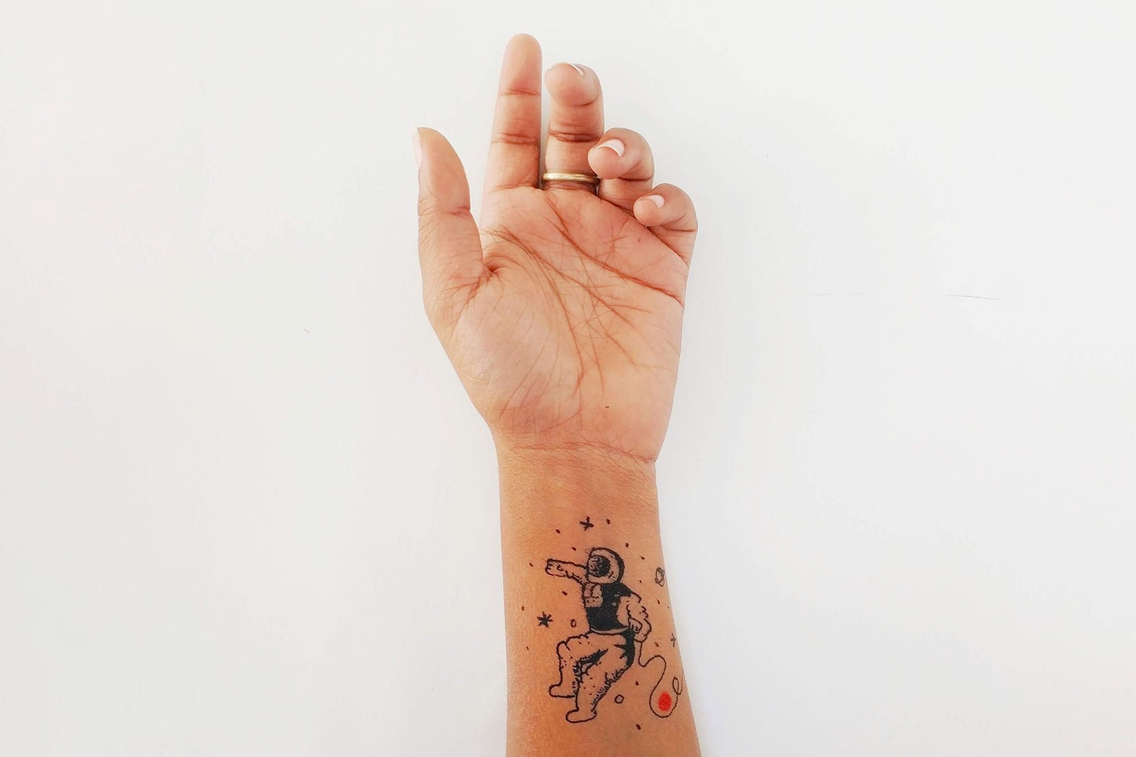 ASL: American Sign Language - Awesome ASL tattoo from Phaedra as a tribute  to her interpreting career. Like if you love it! | Facebook