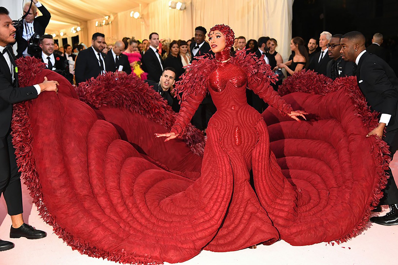 cardi b met gala thom browne red gown dress stefere jewerly