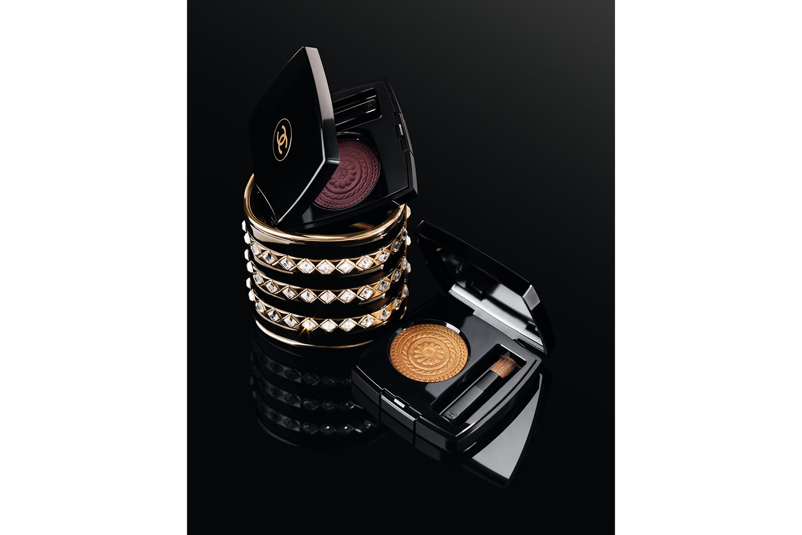 Chanel Holiday 2019 Makeup Collection Eyeshadow Grandeur Poupre Brun