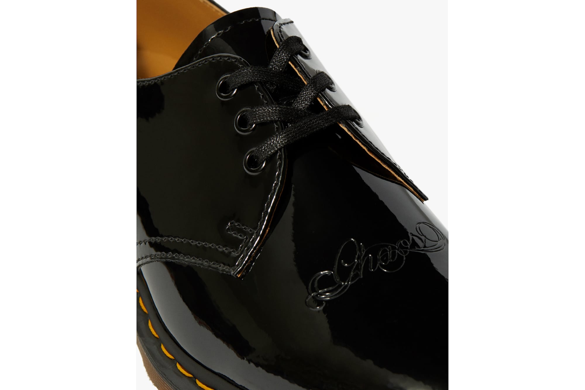 dr martens patent leather shoes