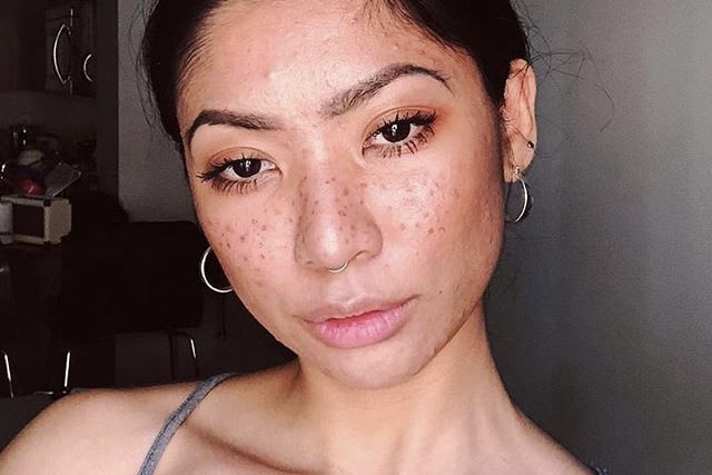 https%3A%2F%2Fhypebeast.com%2Fwp content%2Fblogs.dir%2F6%2Ffiles%2F2019%2F10%2Ffake freckles how to freck makeup 0