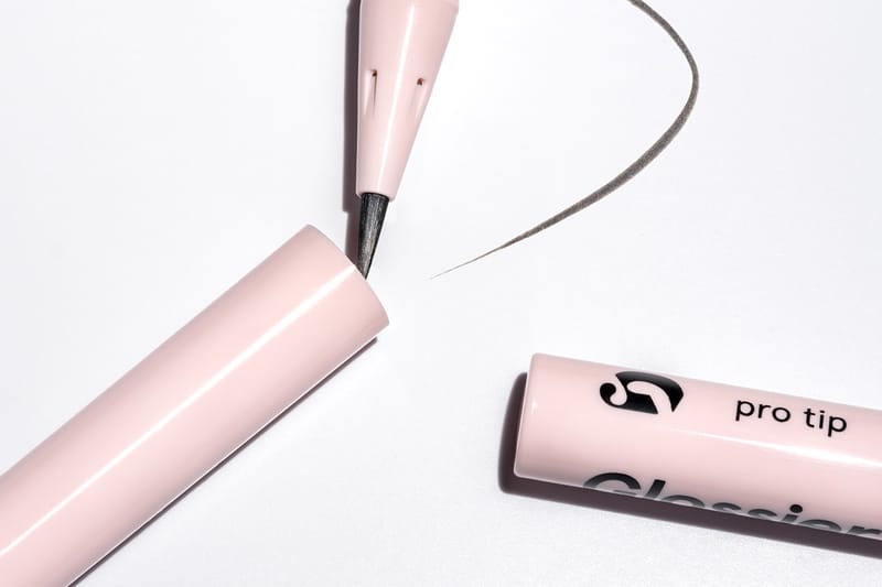Master the Cat Eye With Glossier's New Pro Tip Liquid Eyeliner