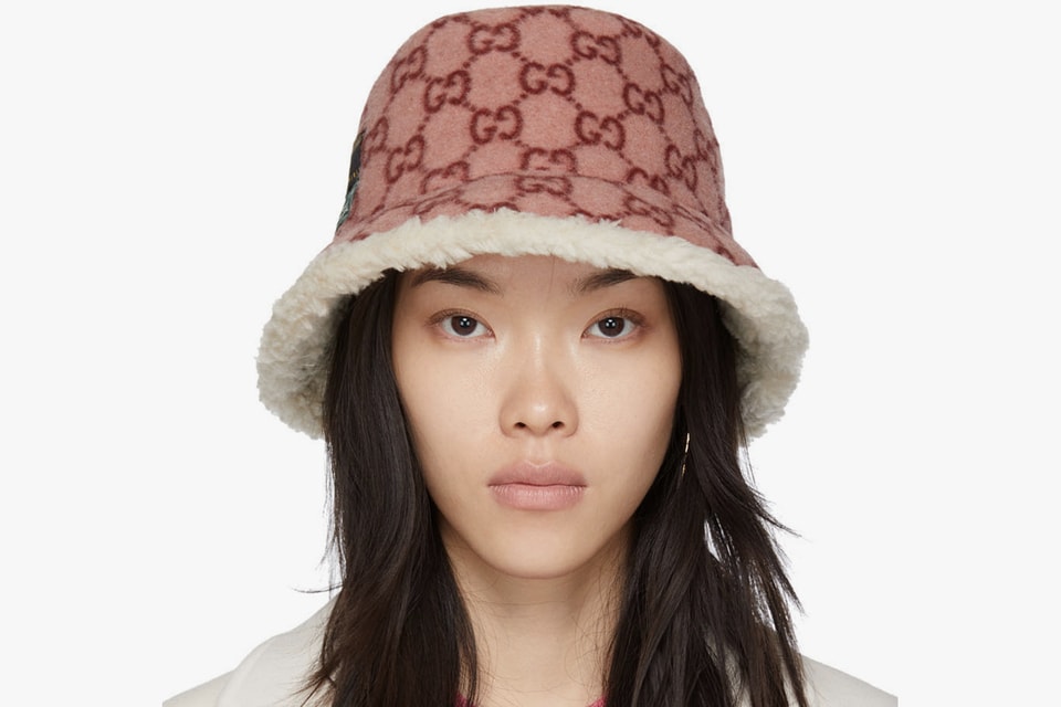 rigdom fejl billet Gucci Pink Monogram Logo Fleece Bucket Hat | HYPEBAE
