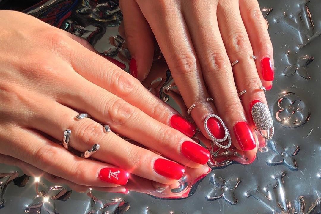 Red nails design with gem stones : rhinestones idea , step by step