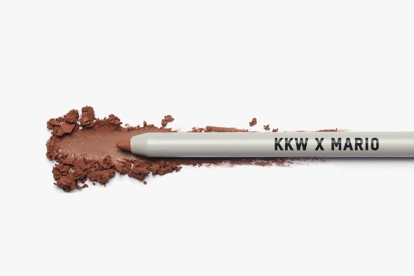 kim kardashian makeup by mario kkw beauty second collection eyeliner brown