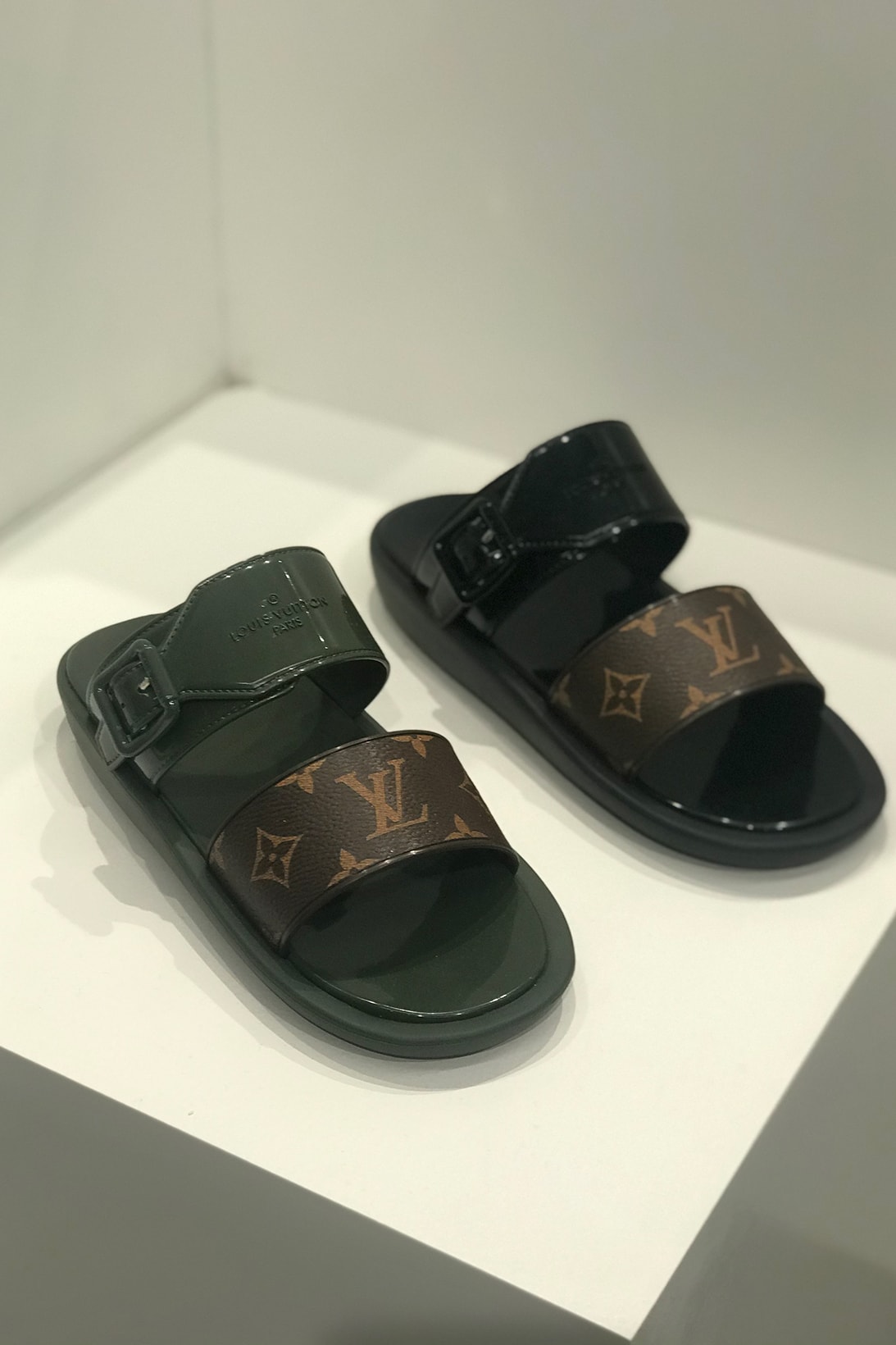 louis vuitton spring summer 2020 collection preview shoes sandals red white brown monogram bags LV blue red grey